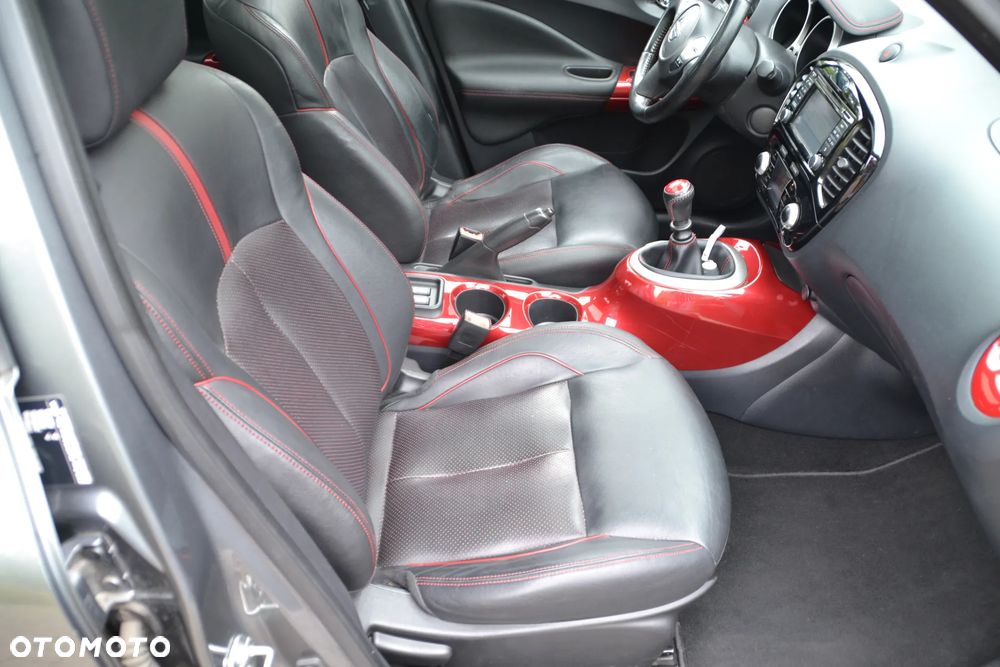 Nissan Juke 1.6 DIG-T N-Connecta - 28