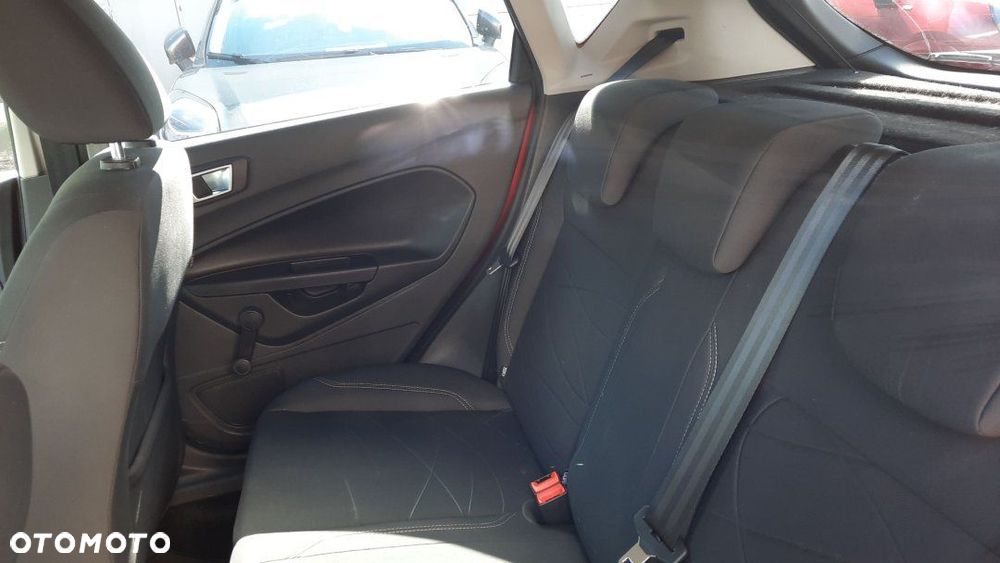Ford Fiesta - 17