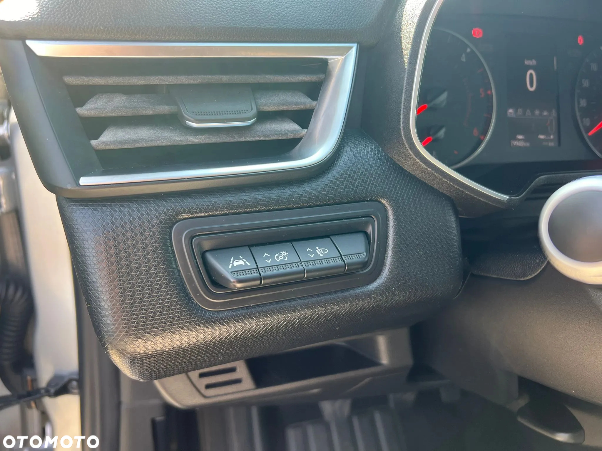 Renault Clio - 12