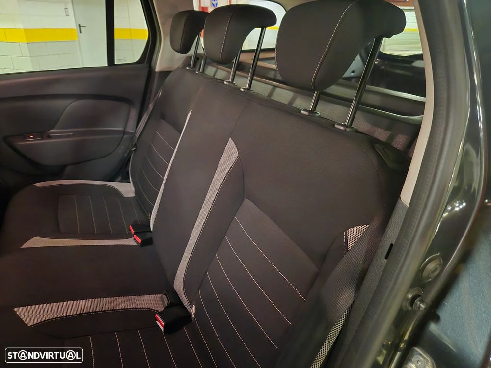 Dacia Logan MCV 0.9 TCe Stepway - 30