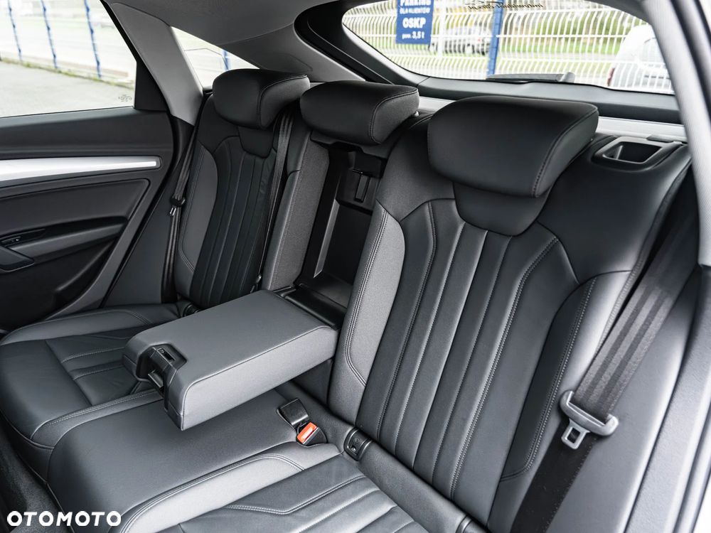 Audi Q5 Sportback 35 TDI S tronic S line - 28