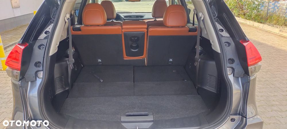 Nissan X-Trail 1.7 dCi Tekna 2WD Xtronic - 17