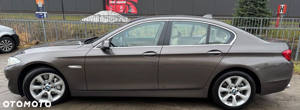 BMW Seria 5 528i xDrive Modern Line - 8