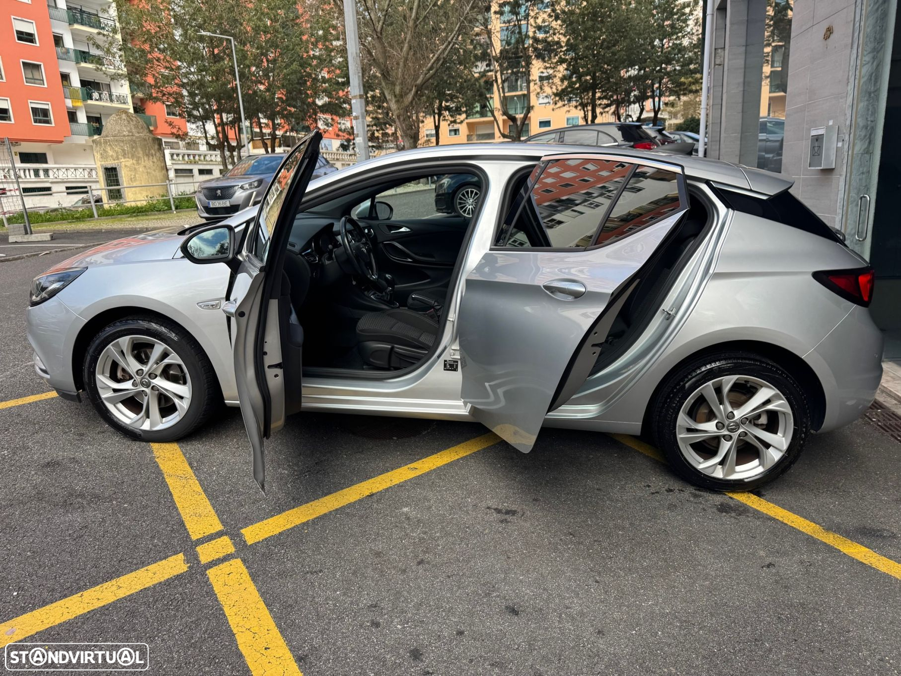 Opel Astra 1.6 CDTi Cosmo S/S J18 - 8