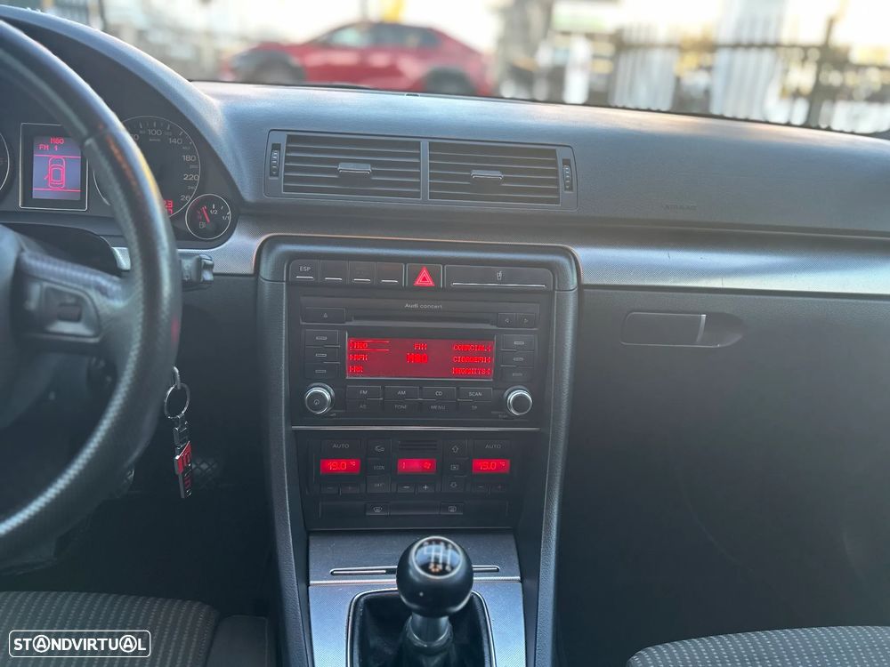 Audi A4 Avant 2.0 TDi S-line - 15