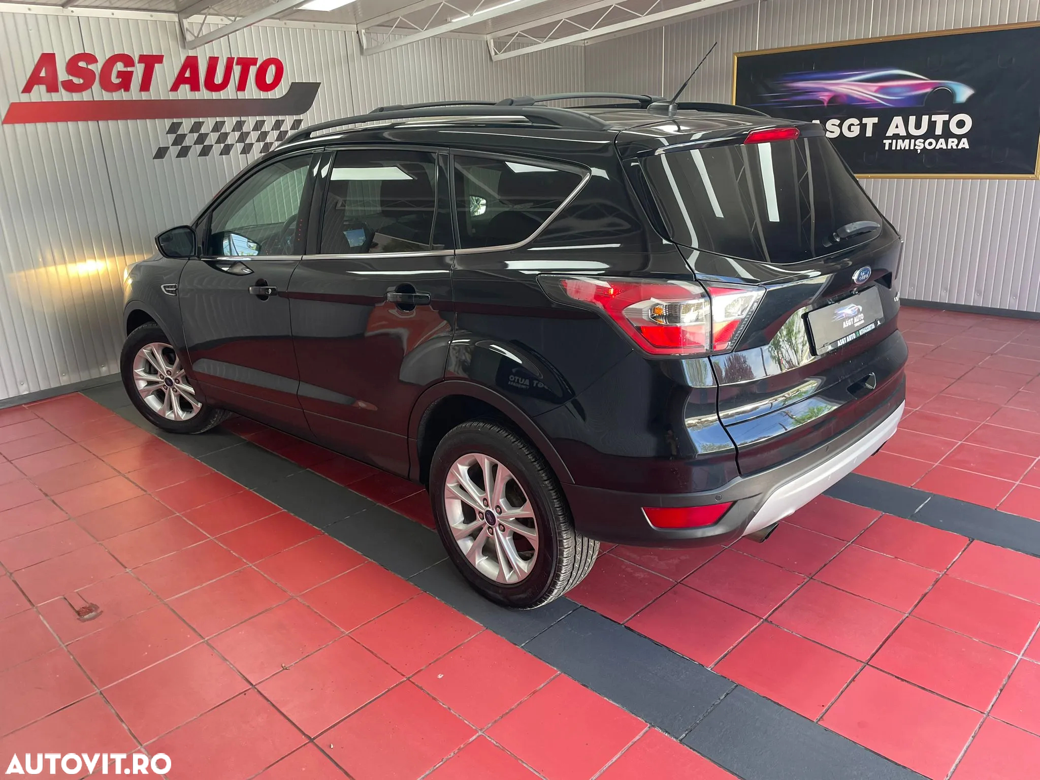Ford Kuga - 5