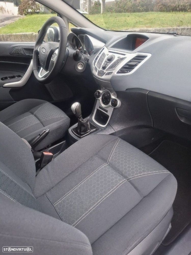 Ford Fiesta 1.25 Titanium - 9