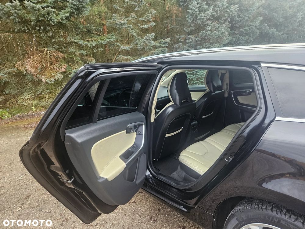 Volvo V60 DRIVe Summum - 39