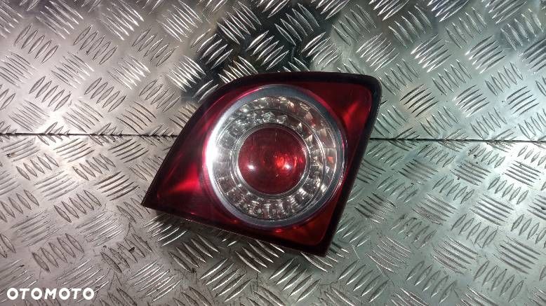 LAMPA LEWA TYLNA KLAPY VOLKSWAGEN GOLF 5 PLUS - 1