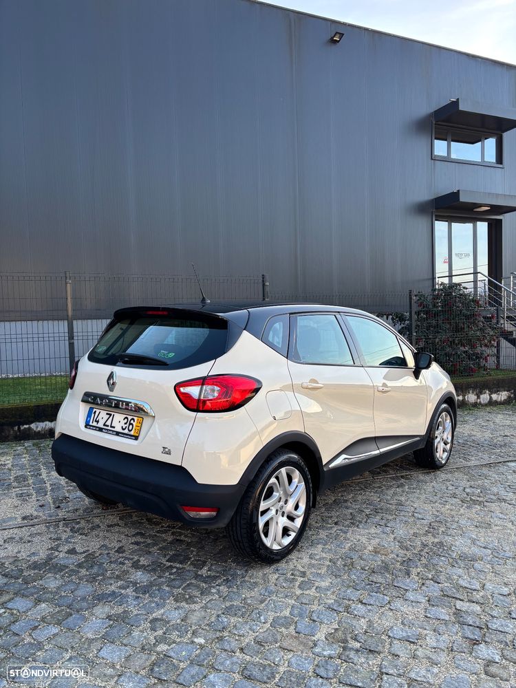 Renault Captur 0.9 TCE Exclusive - 2
