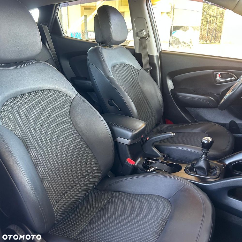 Hyundai ix35 2.0 CRDi 4WD Premium - 23