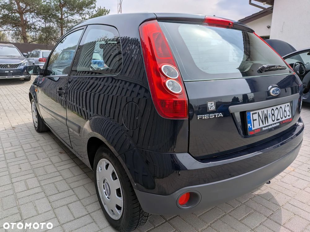 Ford Fiesta 1.3 - 6