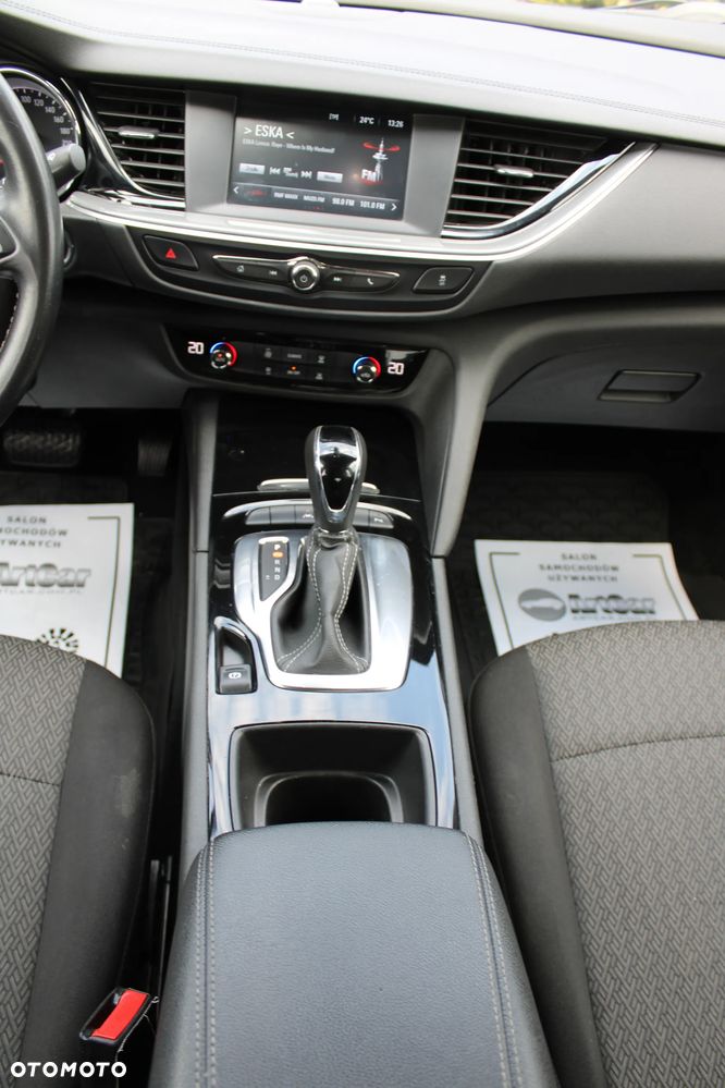 Opel Insignia 1.5 T Elite S&S - 25