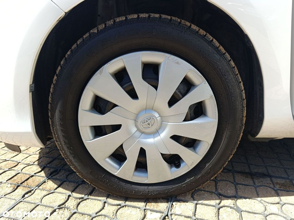 Toyota Yaris - 31