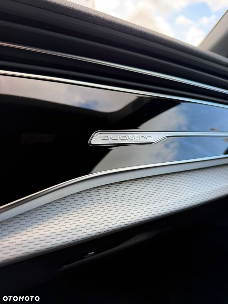 Audi Q8 TFSI e PHEV 360 kW Quattro Tiptronic - 33