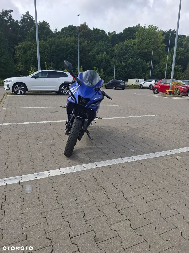 Yamaha YZF - 2