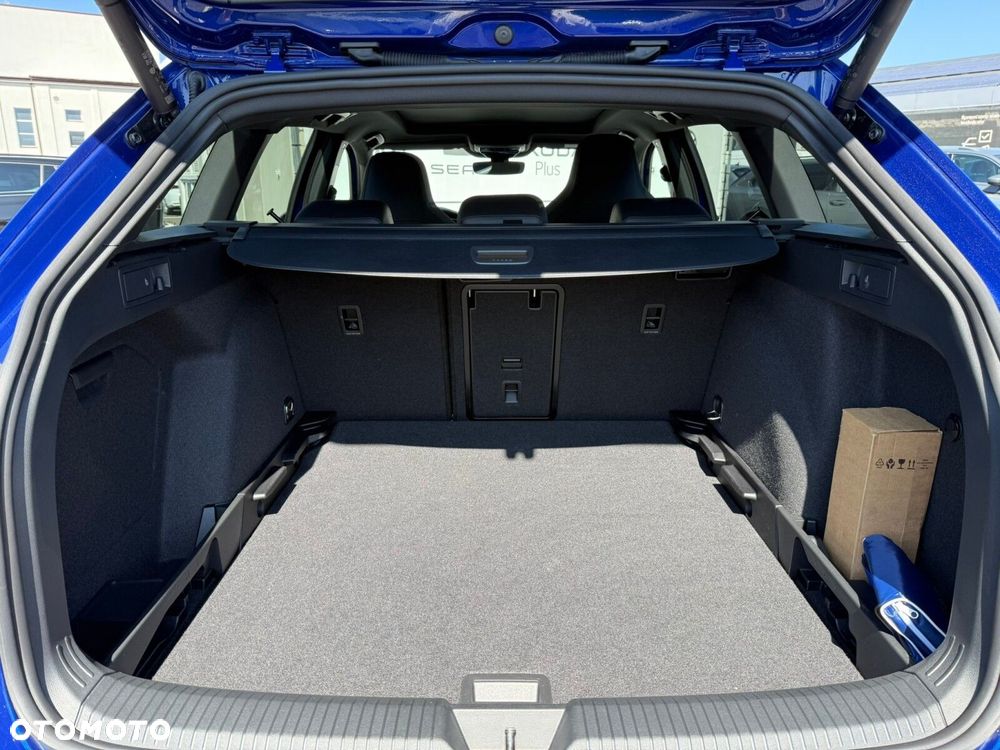 Volkswagen Golf Variant 1.5 eTSI mHEV R-Line DSG - 32