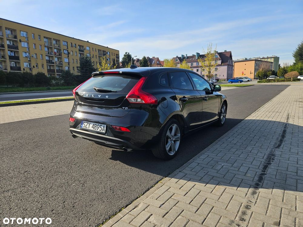 Volvo V40 T2 - 4