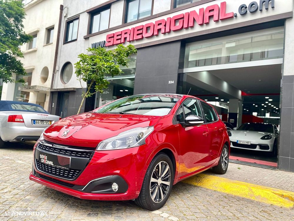 Peugeot 208 1.2 VTi Allure - 1