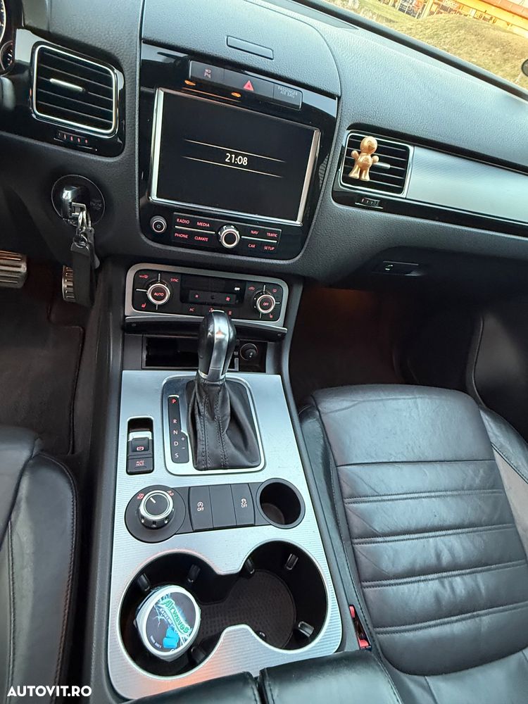 Volkswagen Touareg 3.0 V6 TDI BMT - 9
