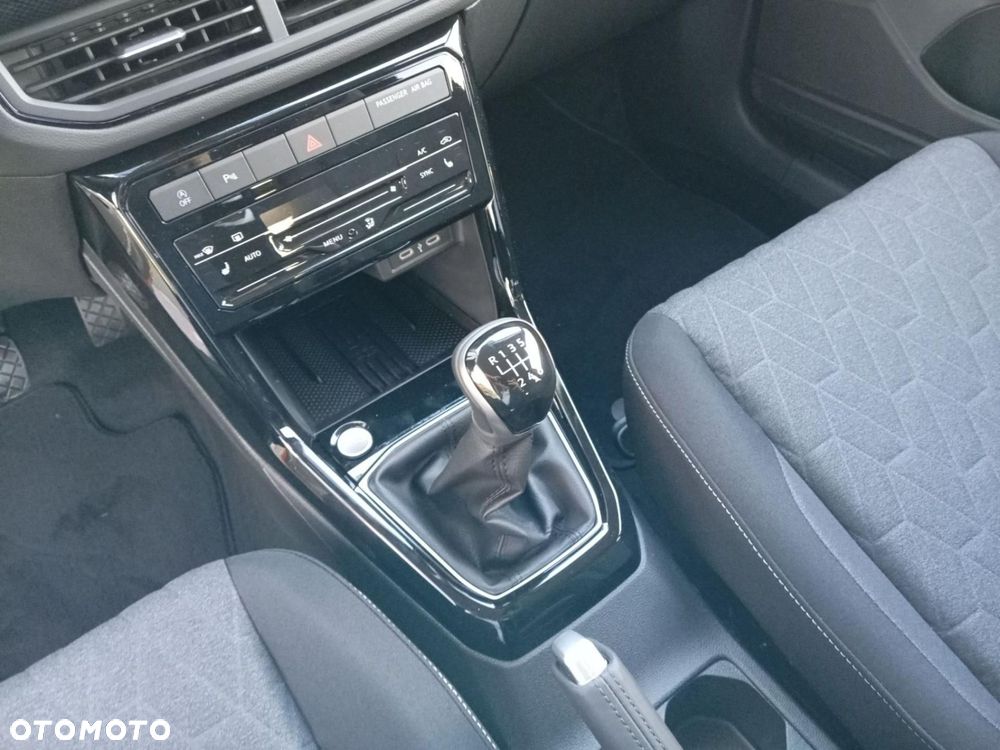 Volkswagen T-Cross - 18