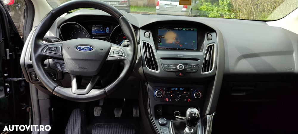 Ford Focus 1.0 EcoBoost Start Stop Titanium - 12