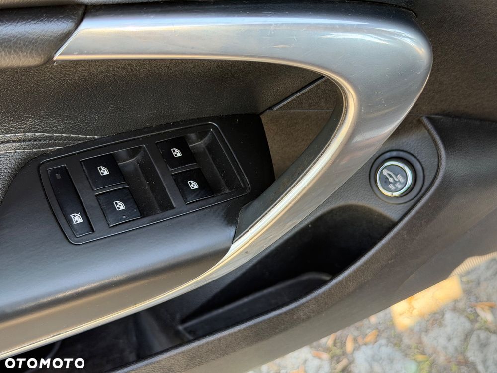 Opel Insignia 2.0 CDTI Cosmo S&S - 27