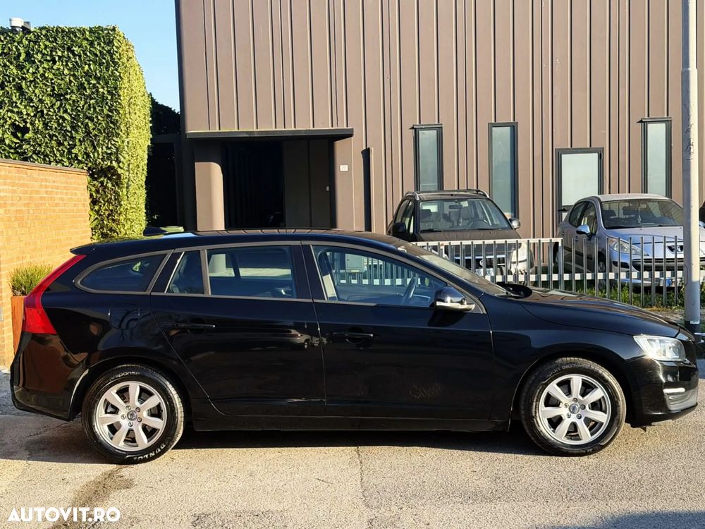 Volvo V60 D2 Geartronic Powershift RDesign - 4