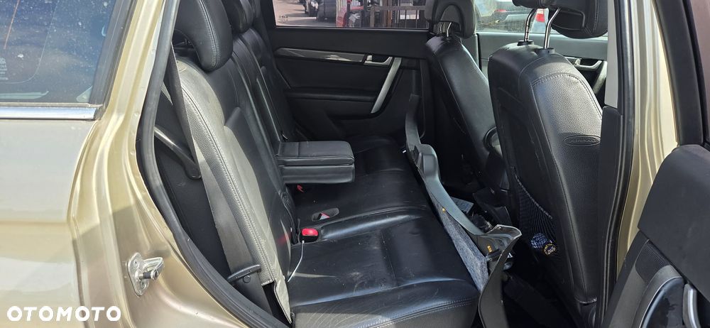 CHEVROLET CAPTIVA 55U pas tył podłoga wanna - 7