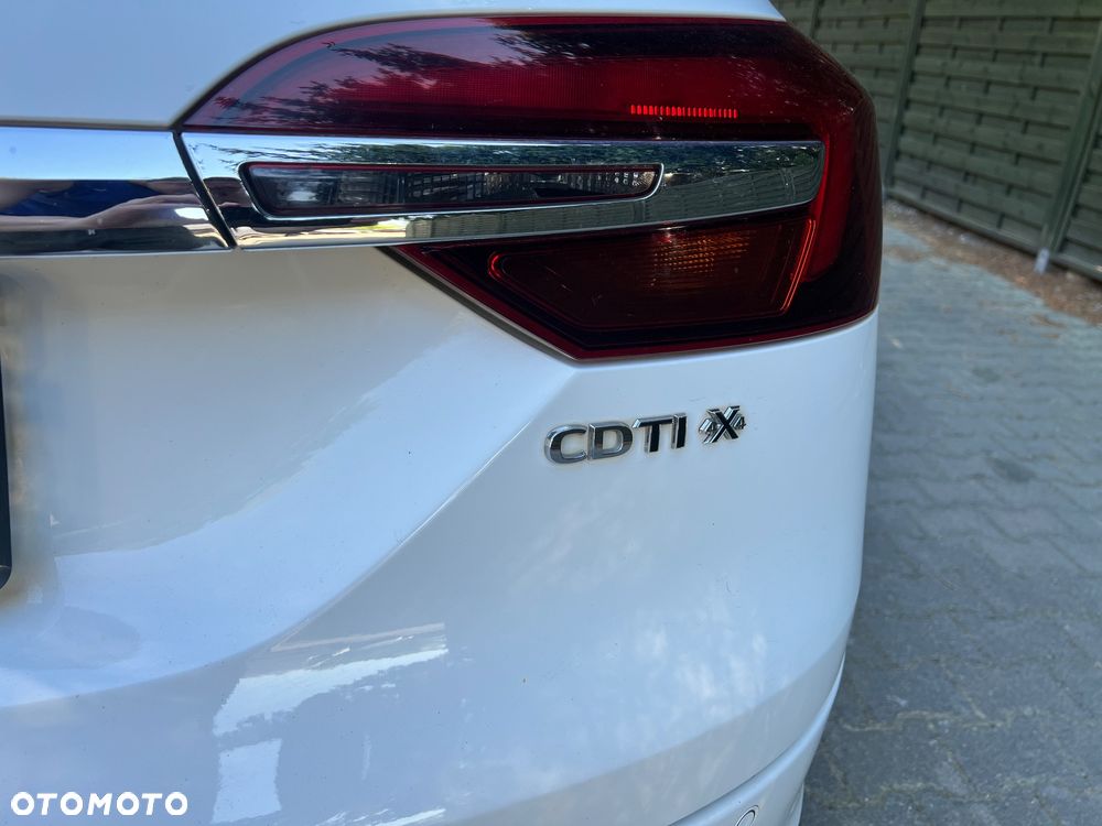 Opel Insignia 2.0 CDTI Executive S&S - 18