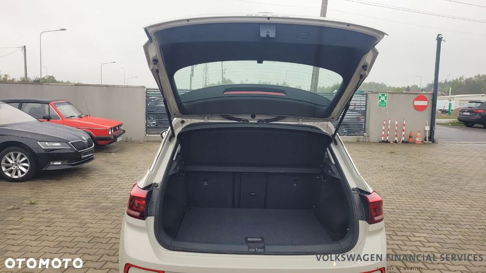 Volkswagen T-Roc 1.5 TSI Life DSG - 12