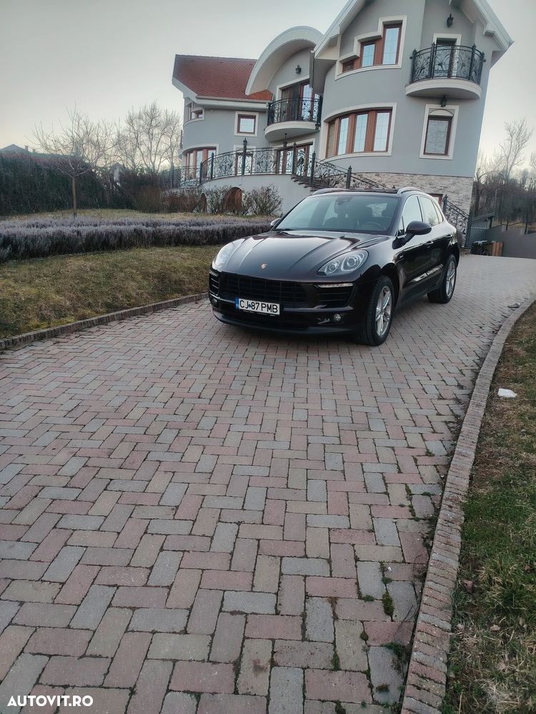 Porsche Macan - 2