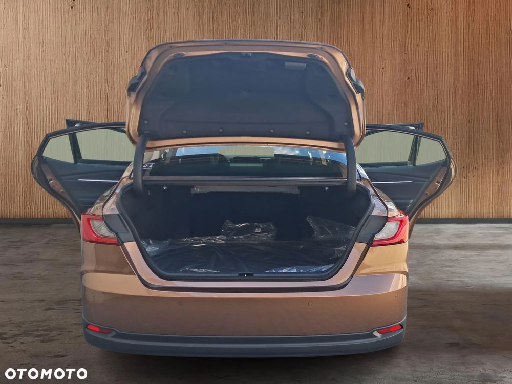 Toyota Camry 2.5 Hybrid Dynamic Force Prestige e-CVT - 13
