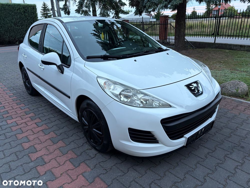 Peugeot 207 75 Millesim 200 - 19