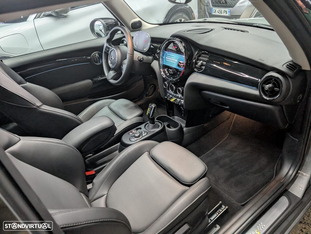 MINI 3 Portas Cooper SE Premium Extra Essential - 8