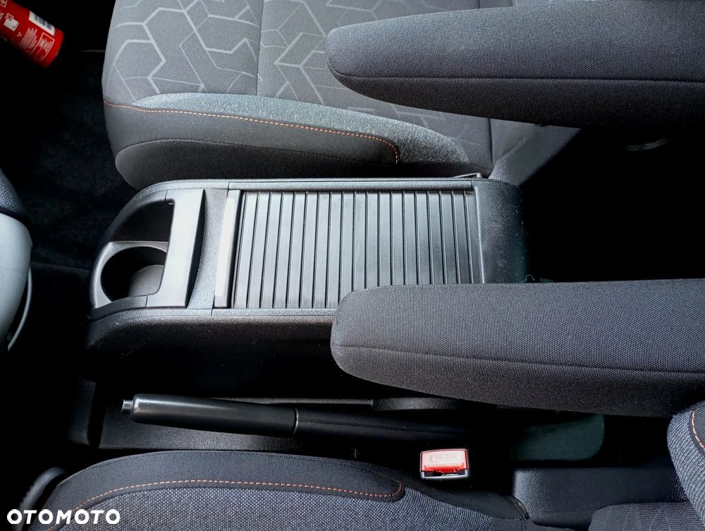 Peugeot Partner BlueHDi 100 Stop&Start Allure - 26