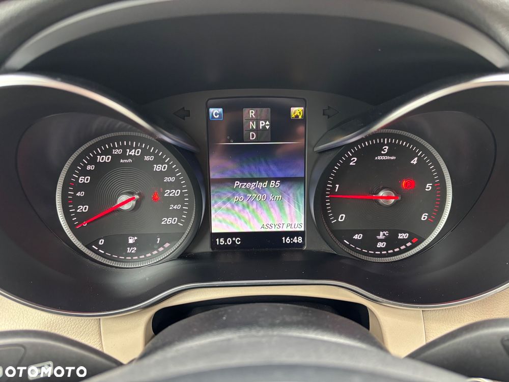 Mercedes-Benz GLC - 25