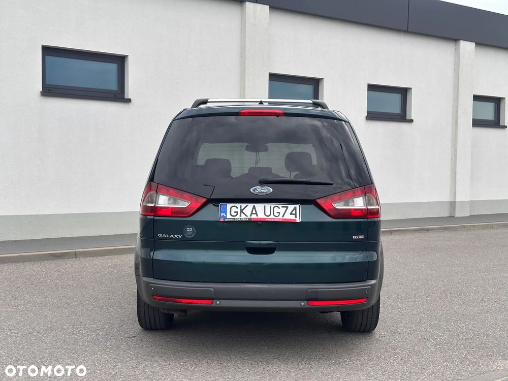 Ford Galaxy 2.0 TDCi Ghia - 7