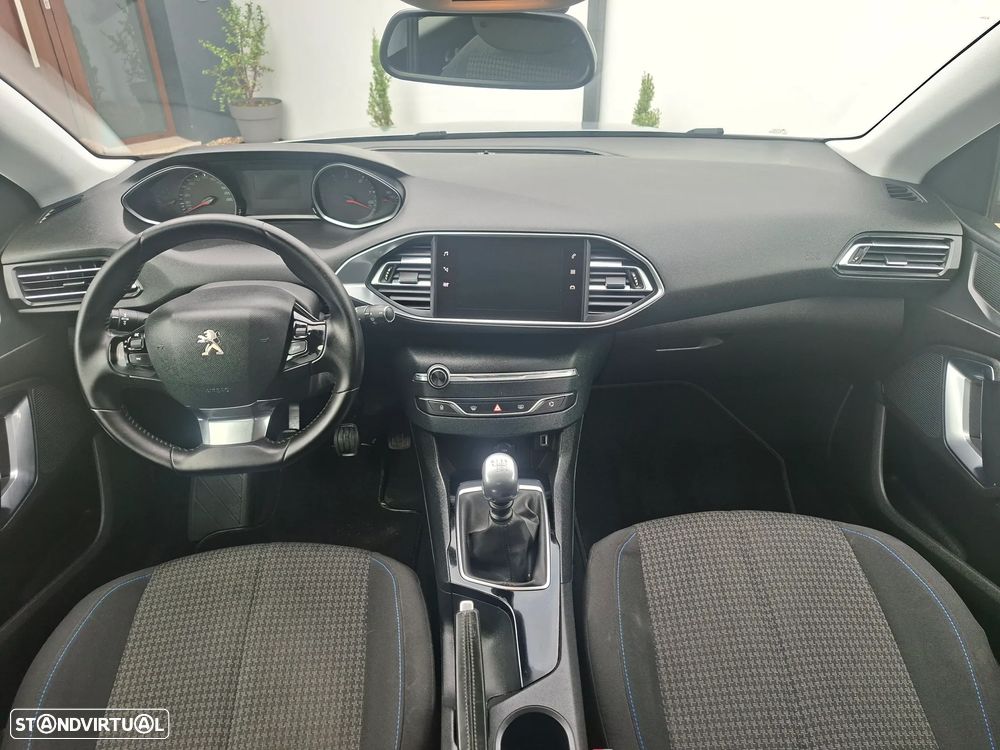 Peugeot 308 1.5 BlueHDi Style - 18