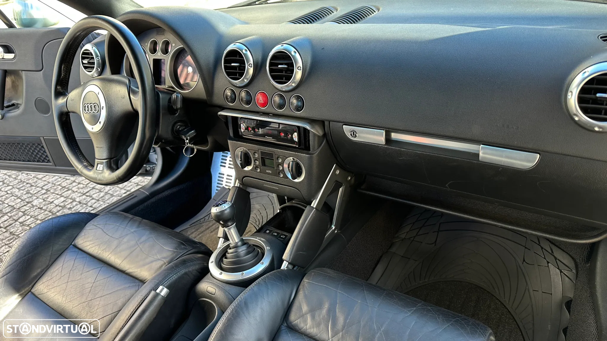 Audi TT Coupé 1.8 T S-line - 19
