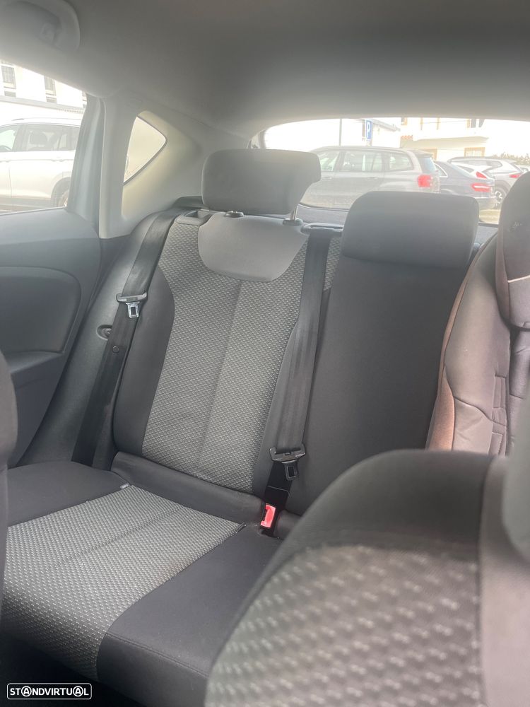 SEAT Leon 1.4 16V Reference - 6