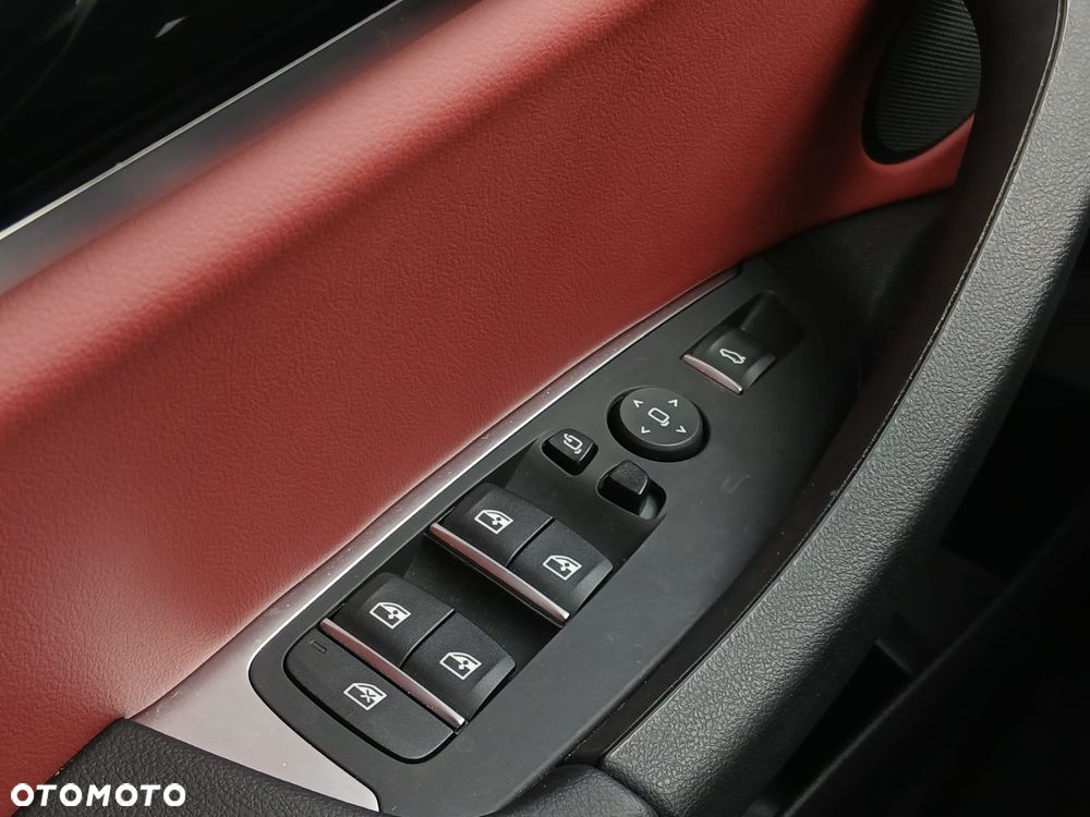 BMW X4 xDrive20i GPF Advantage sport - 25