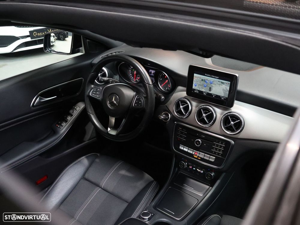 Mercedes-Benz CLA 180 d Shooting Brake Urban Aut. — fotografia 17