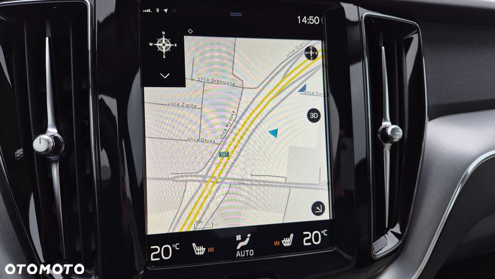 Volvo XC 60 T4 Momentum Pro - 12