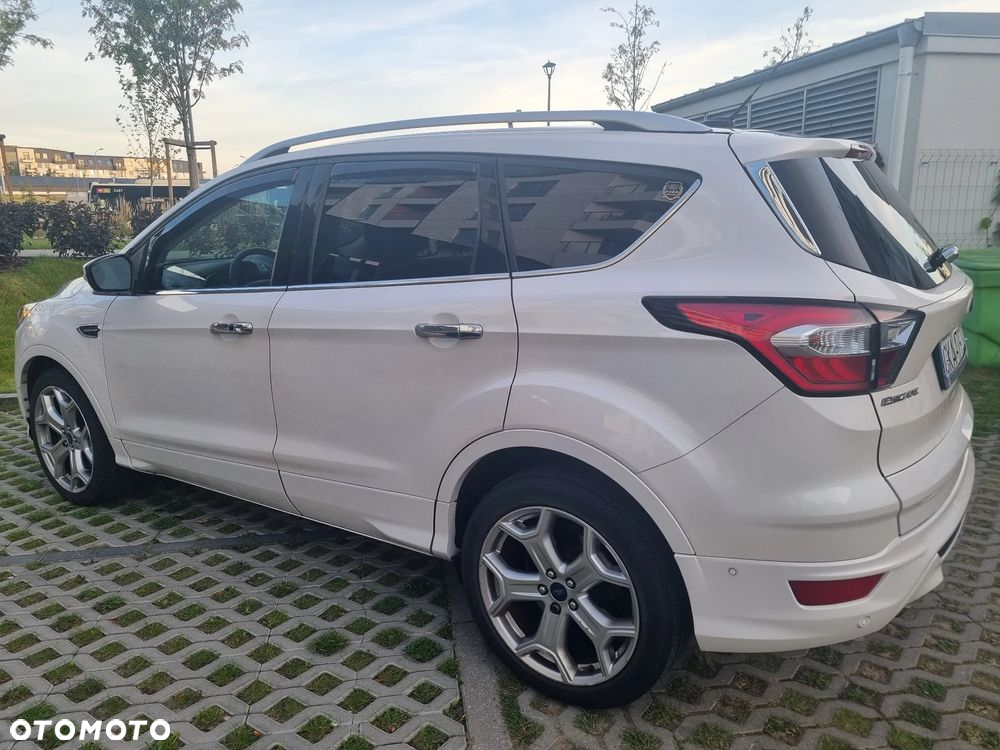 Ford Escape 2.0 EcoBoost AWD Titanium - 3