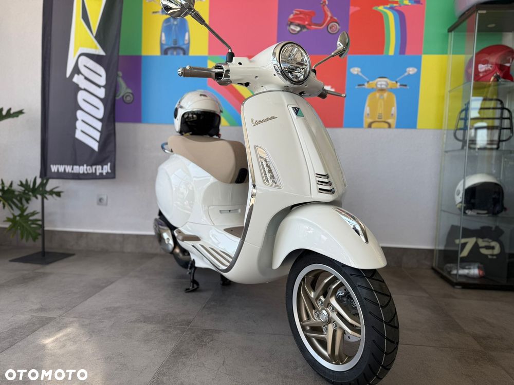 Vespa Primavera - 4