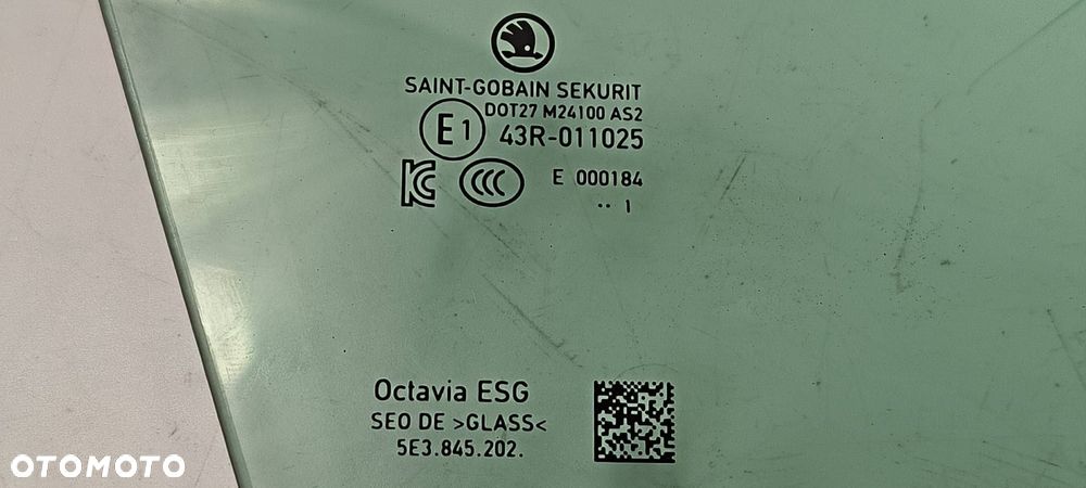 SZYBA DRZWI PP SKODA OCTAVIA IV - 3