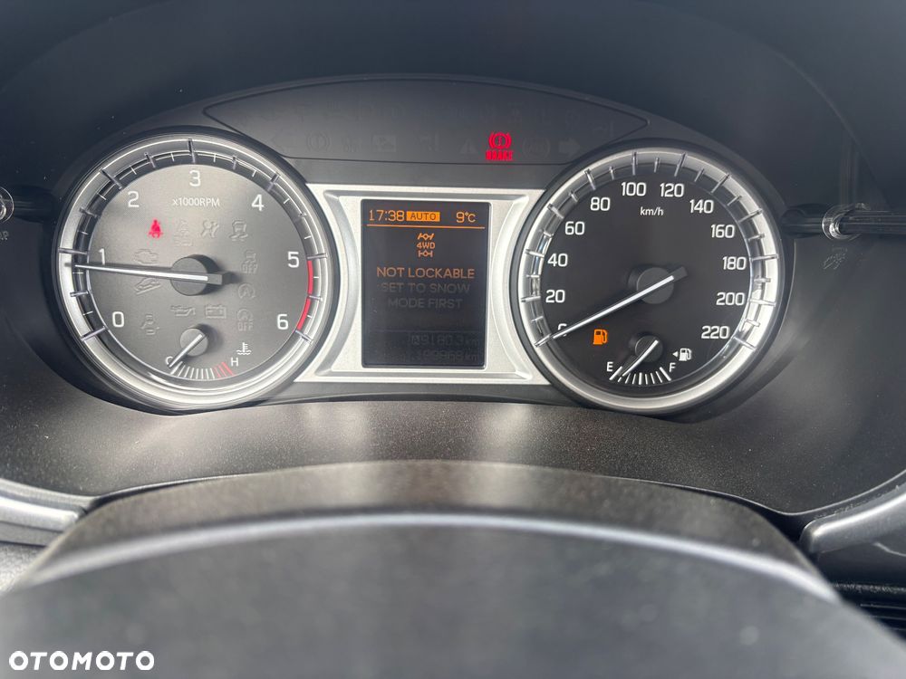 Suzuki Vitara 1.6 DDiS (4x4) Allgrip Comfort - 30