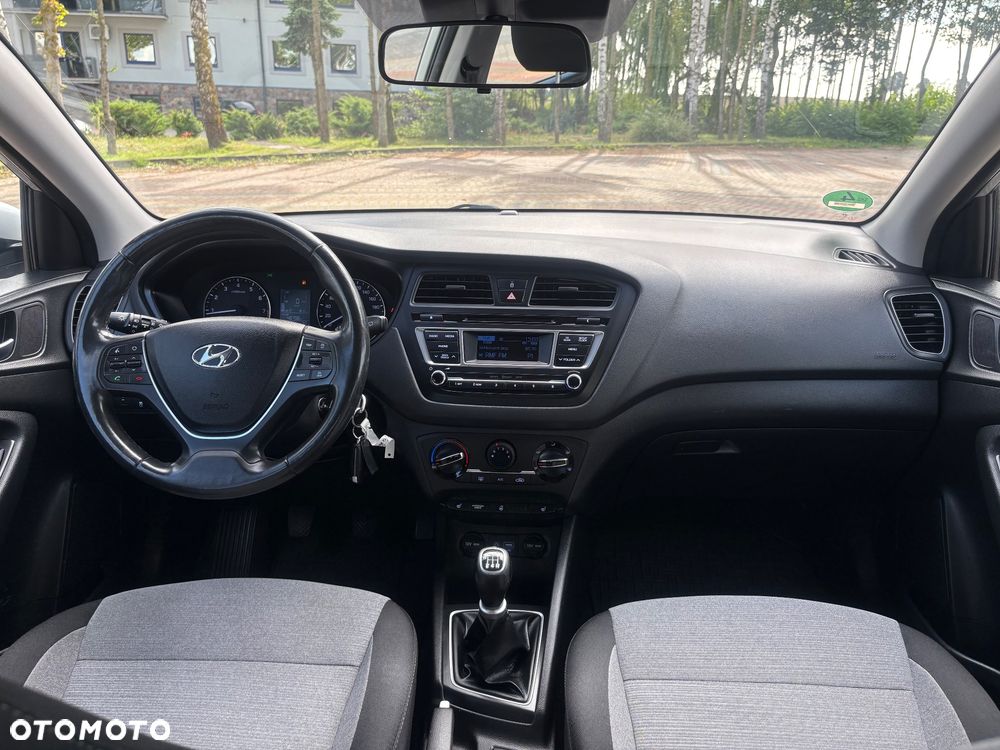 Hyundai i20 blue 1.2 Advantage+ - 19