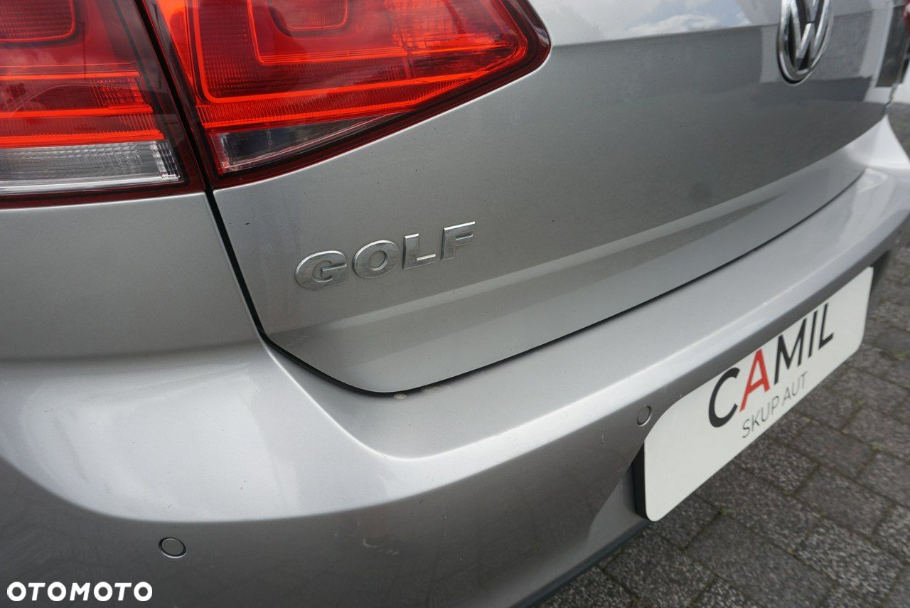 Volkswagen Golf - 18